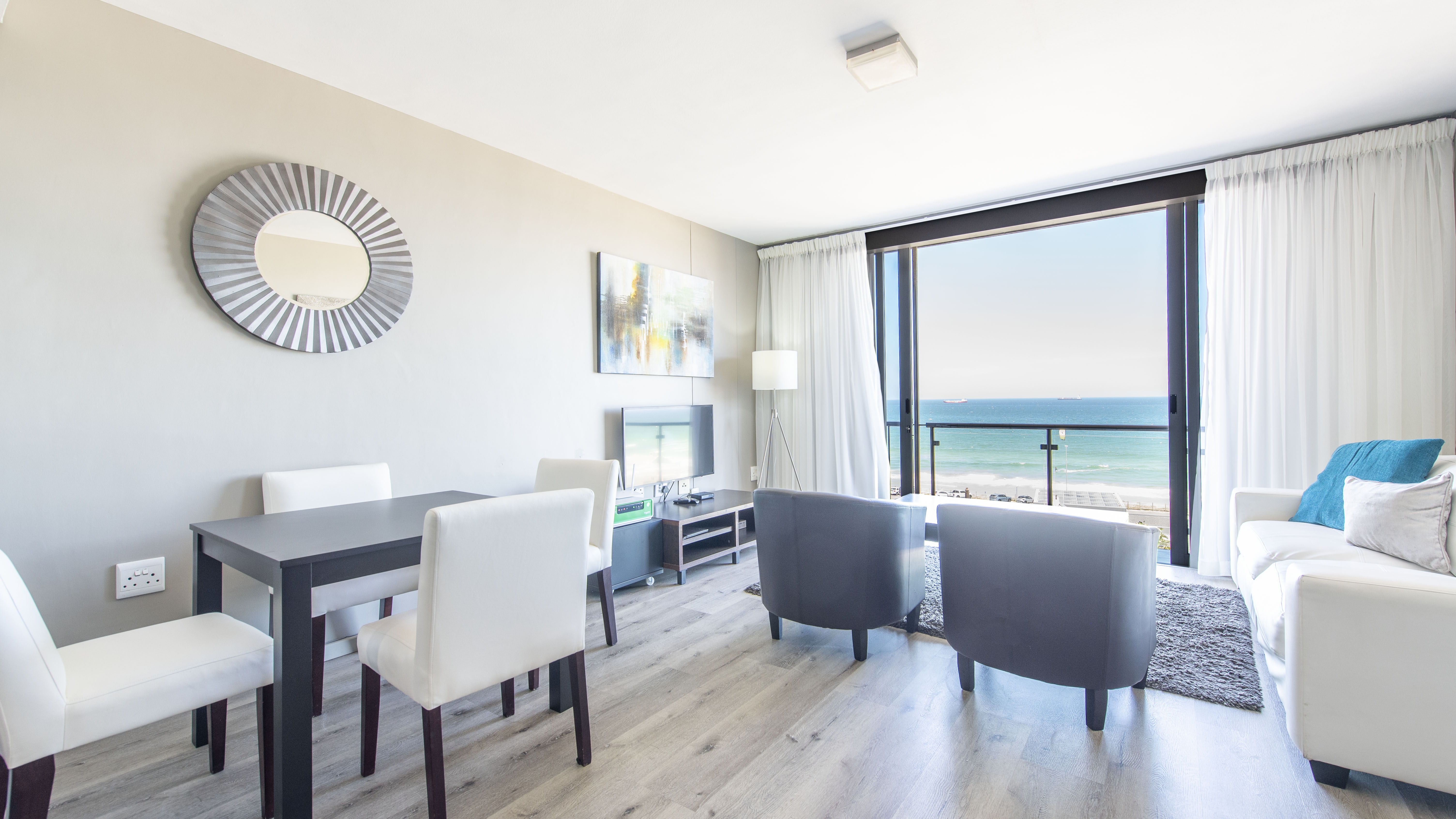 1 Bedroom Property for Sale in Bloubergstrand Western Cape